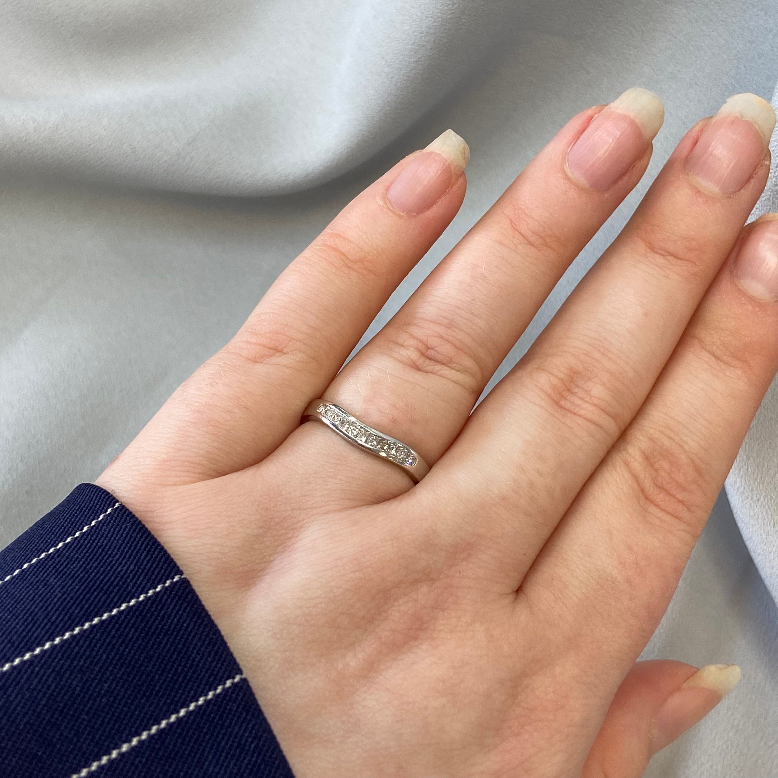 Ivy 18ct White Gold Diamond Curved Eternity Ring (Size N)