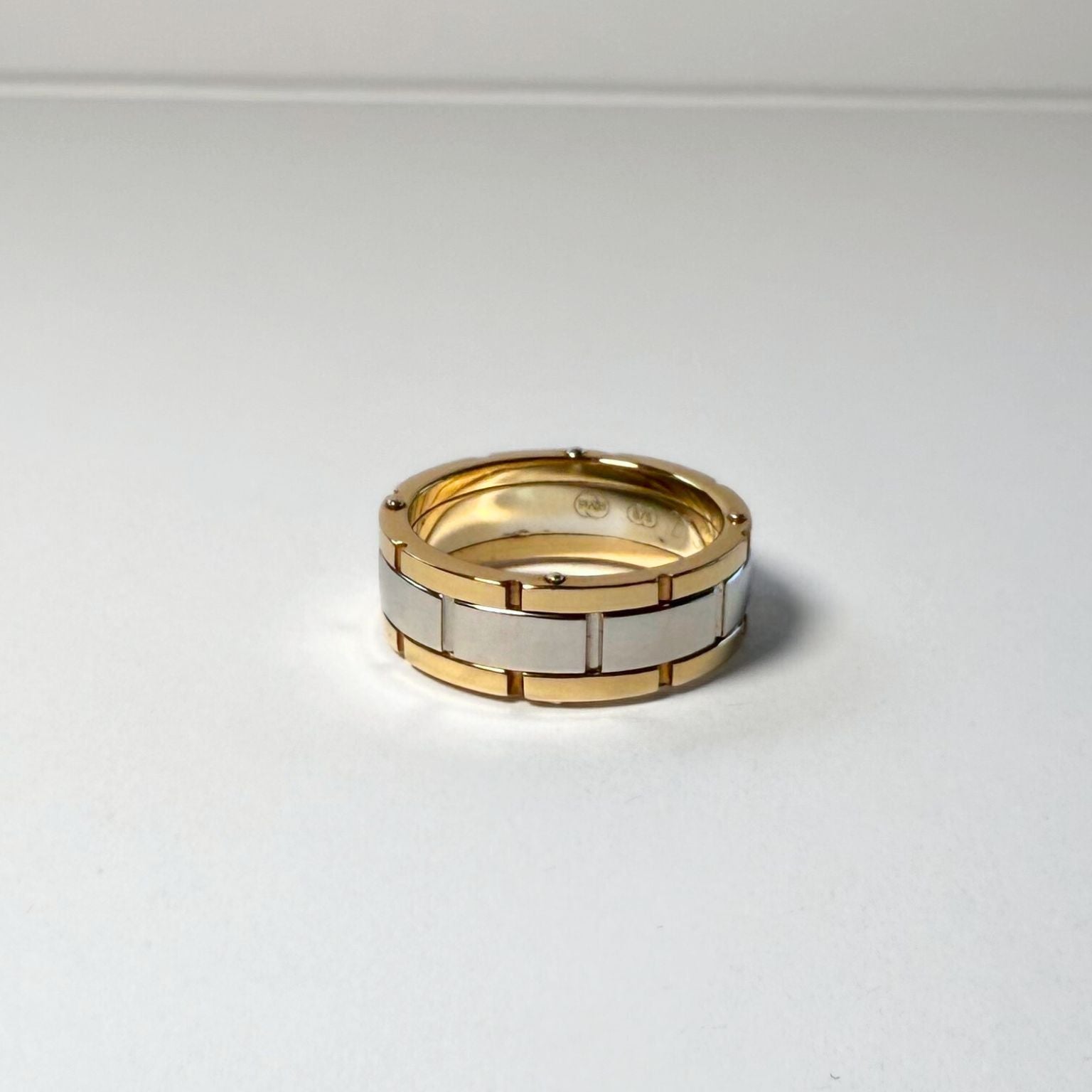 Jaxon 9ct Gold Two-Tone Rivetted Mens Ring (Size V)
