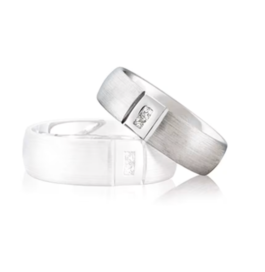 Tobias 9ct White Gold Diamond Set Mens Comfort Fit Ring (Size V)