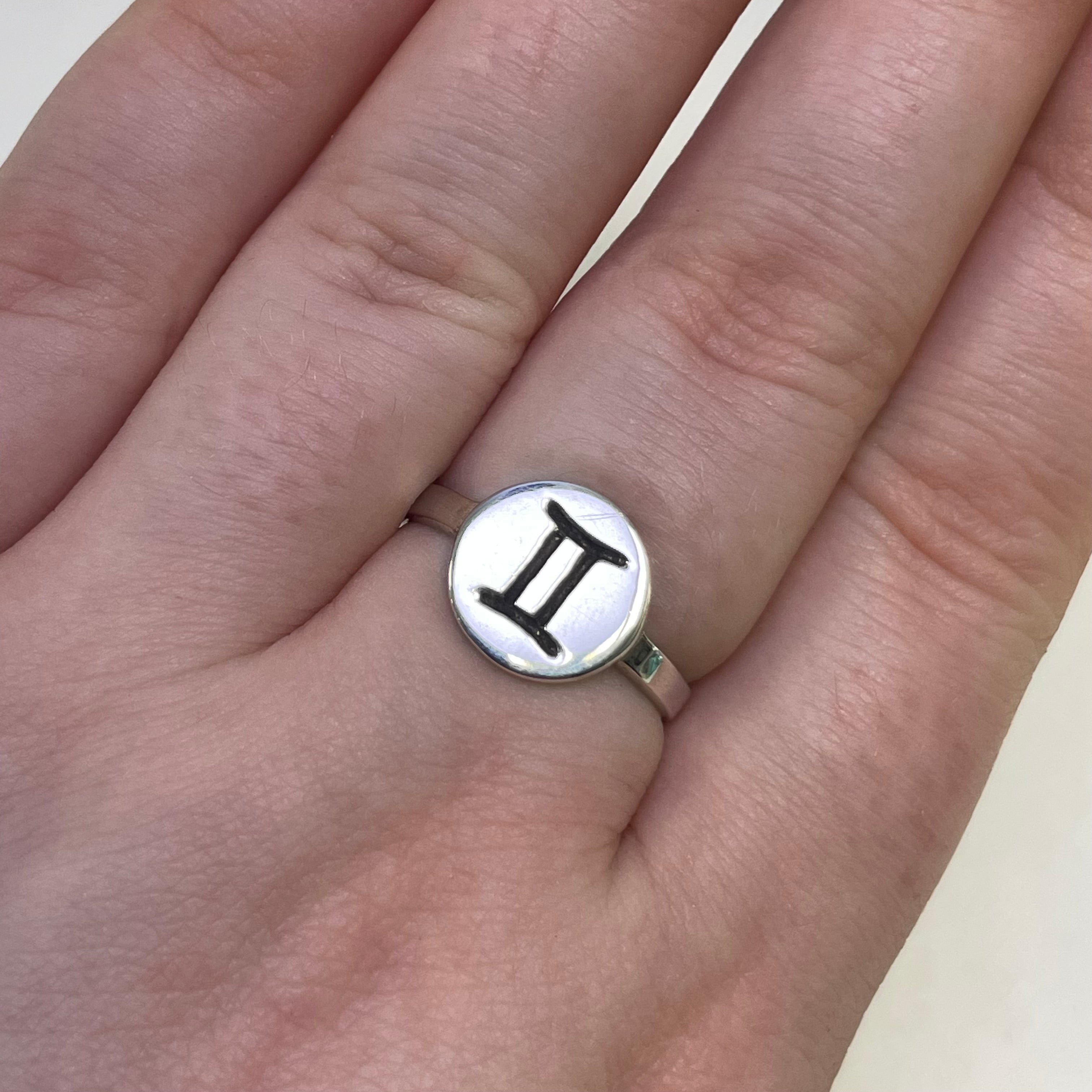 Gemini Zodiac Sterling Silver Star Sign Ring (Size P)