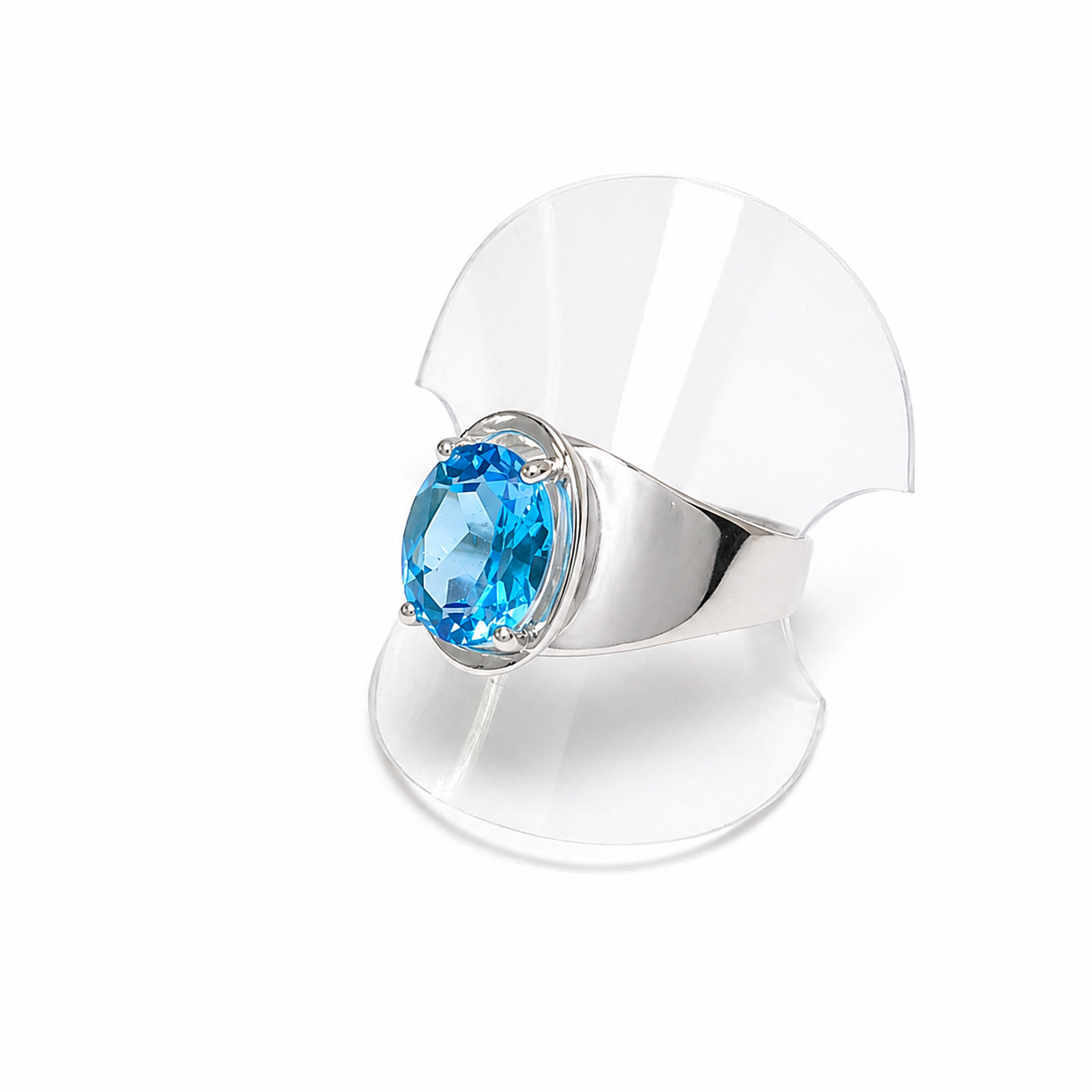 Cordelia Blue Topaz 9ct White Gold Ring (Size Q)