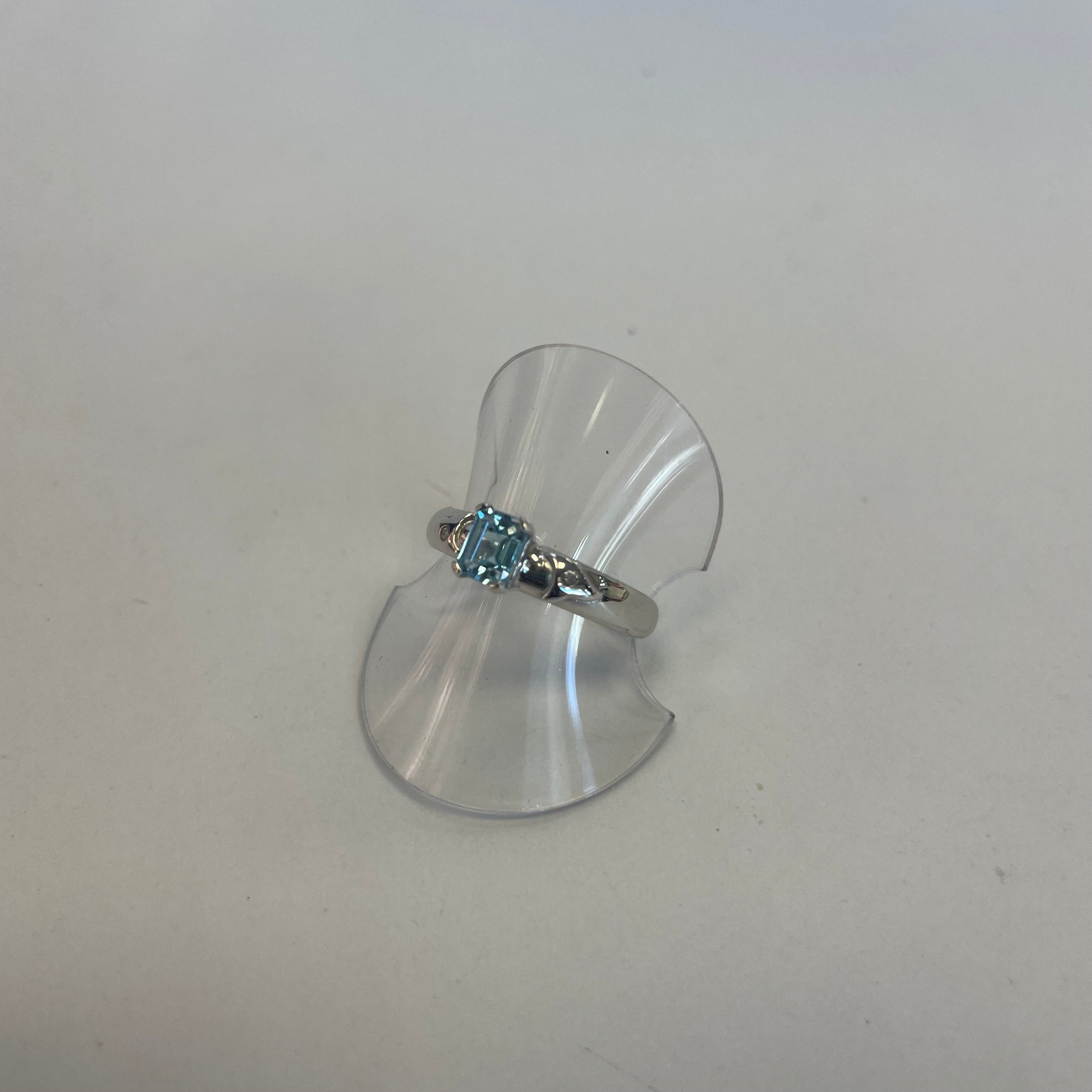 Celine 9ct White Gold Emerald Cut Blue Topaz Diamond Ring (Size M)