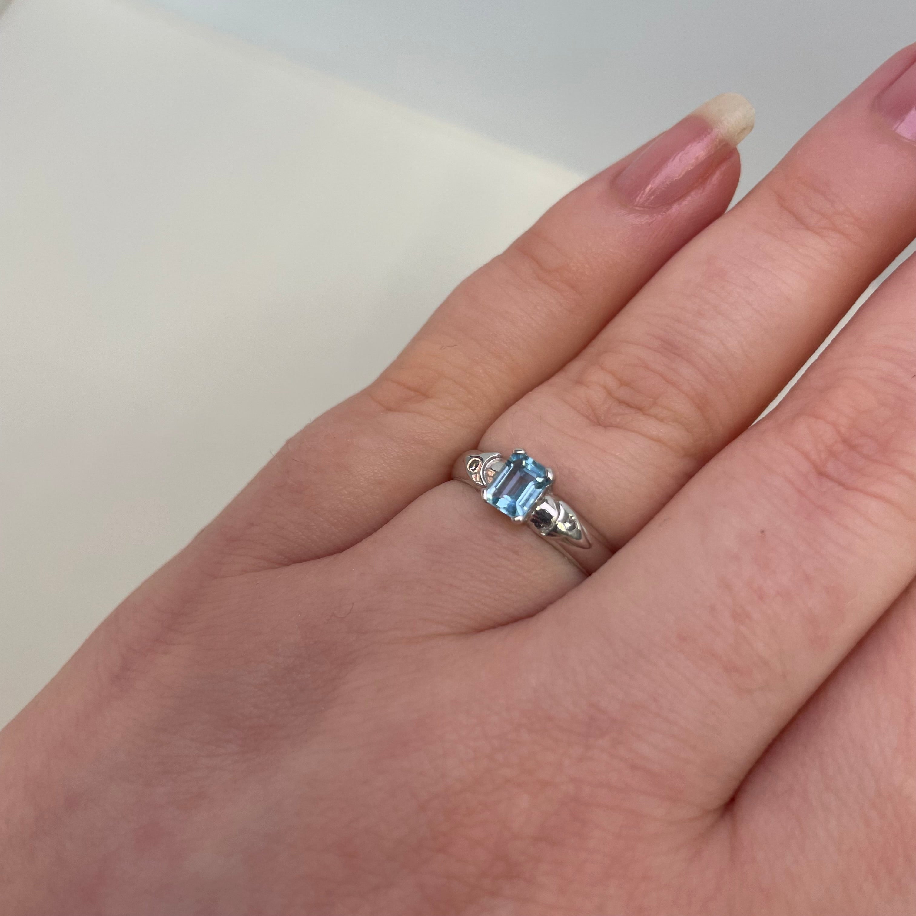 Celine 9ct White Gold Emerald Cut Blue Topaz Diamond Ring (Size M)