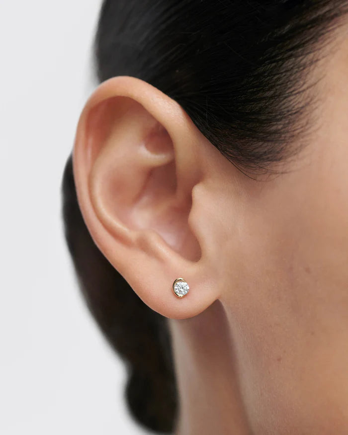 Delia 18ct Gold Lab Diamond Stud Earrings
