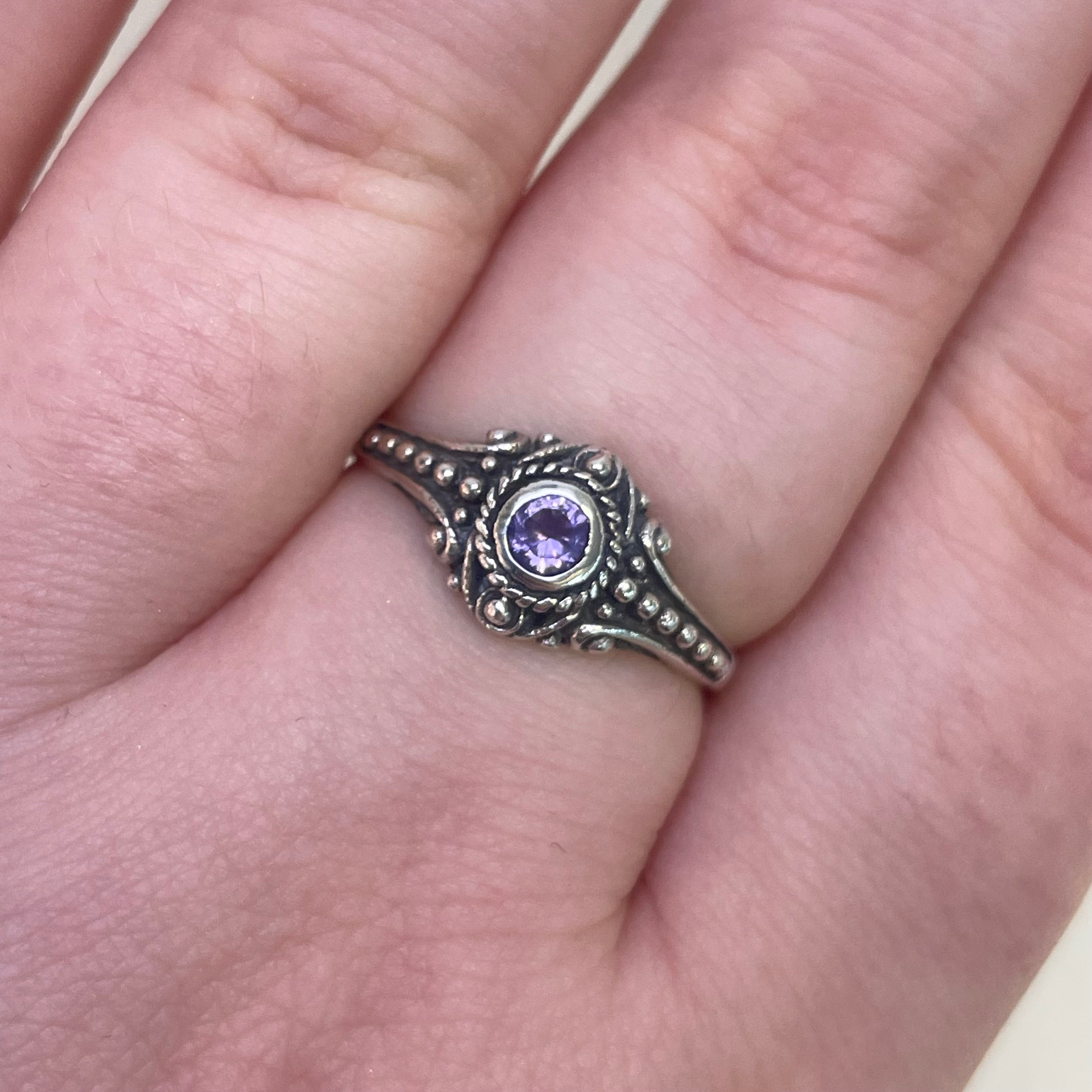 Henna Sterling Silver Amethyst Ring (Size O)