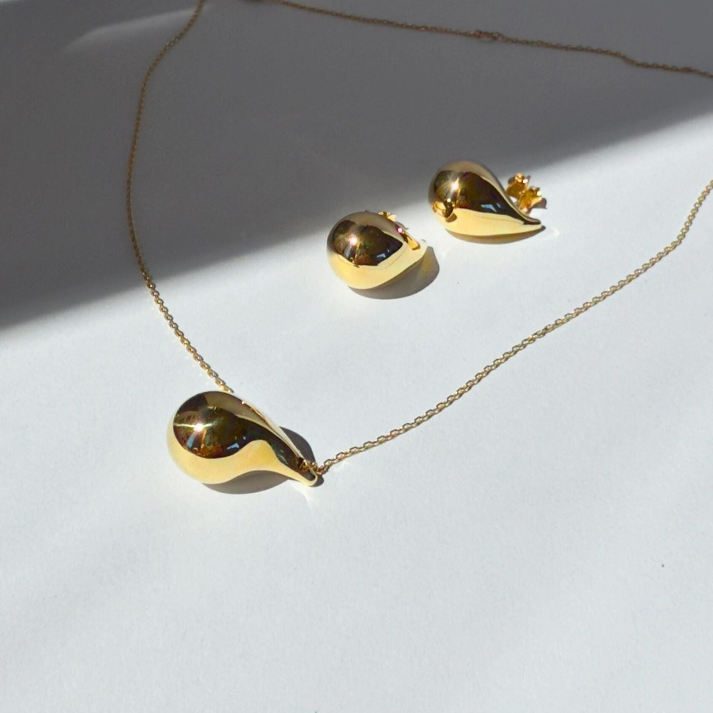 Tear Drop Necklace