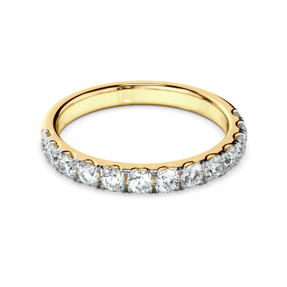 Cecilia - Diamond Claw Set Wedding Ring