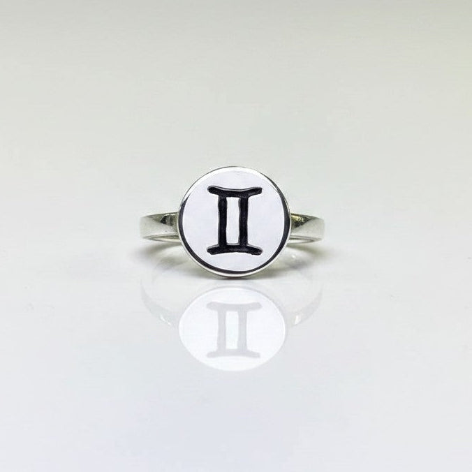 Gemini Zodiac Sterling Silver Star Sign Ring (Size P)